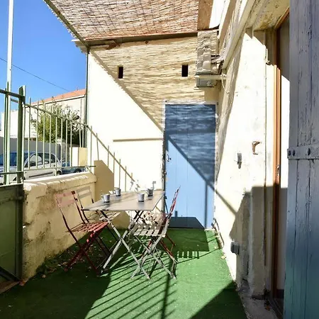 Ateliers, Terrasse - Parking - Clim 度假居 阿爾勒